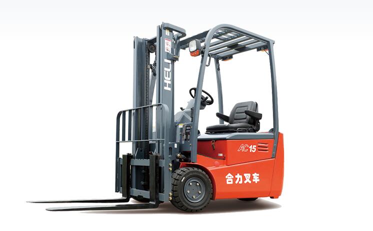 北京叉車公司夏季內(nèi)燃叉車保養(yǎng)操作注意事項